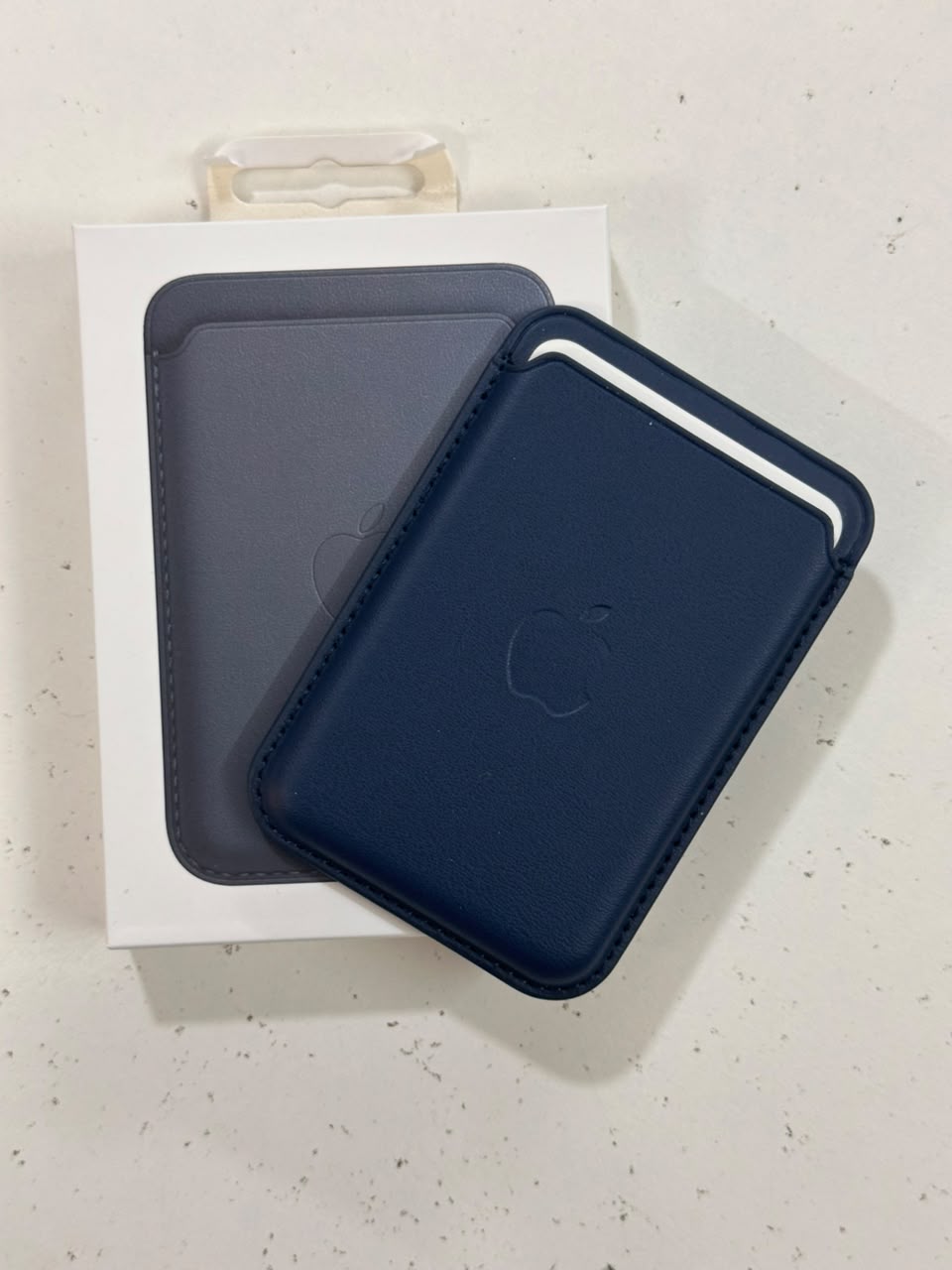 Apple MagSafe Wallet with Apple Logo