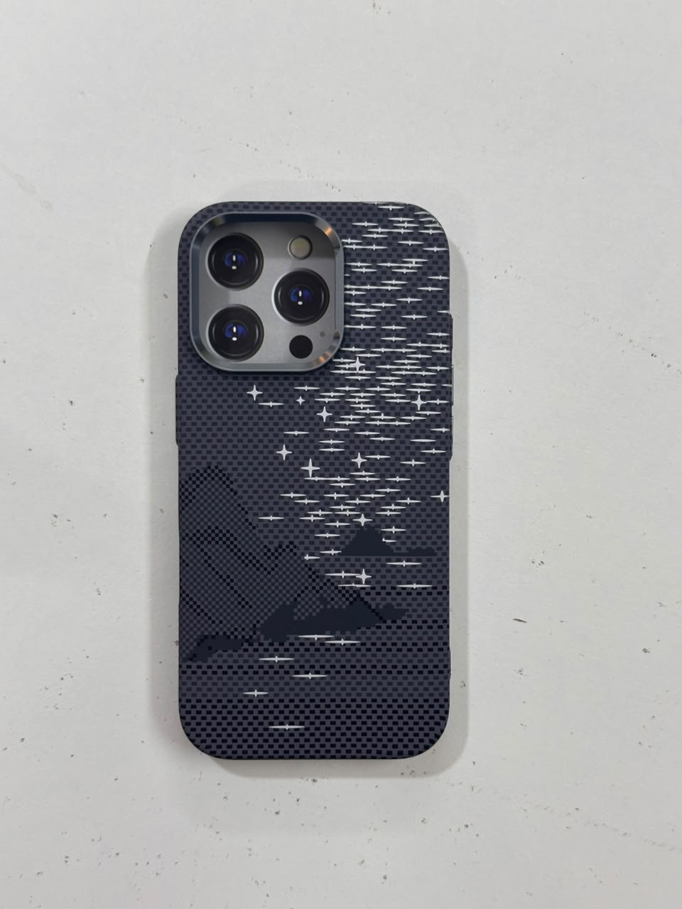 Pitaka Hard Case for iPhone